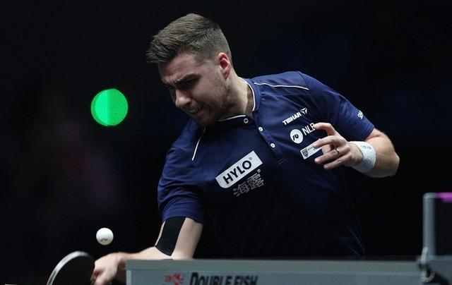 在比赛中展 在比赛中展