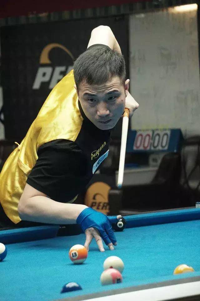 足球的复杂 足球的复杂